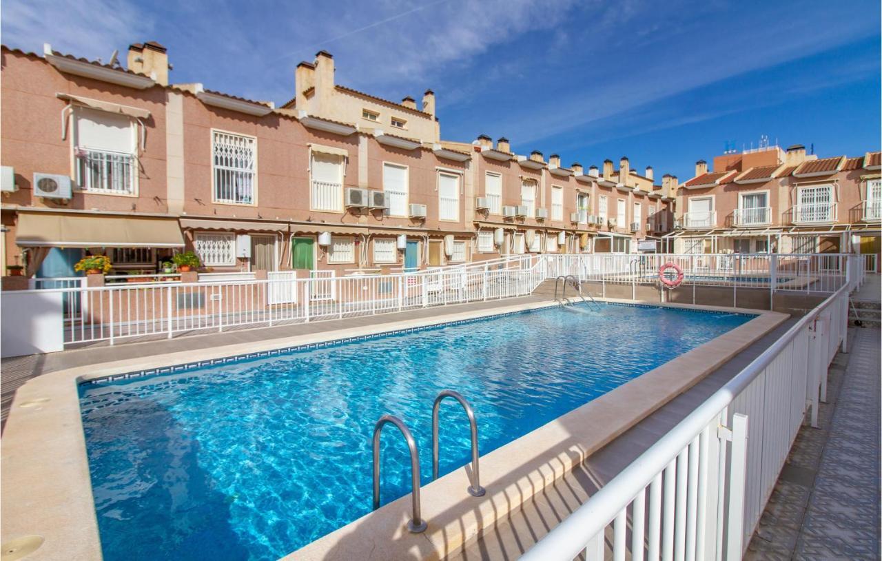 Beautiful Home In Santa Pola With Kitchen Exterior foto